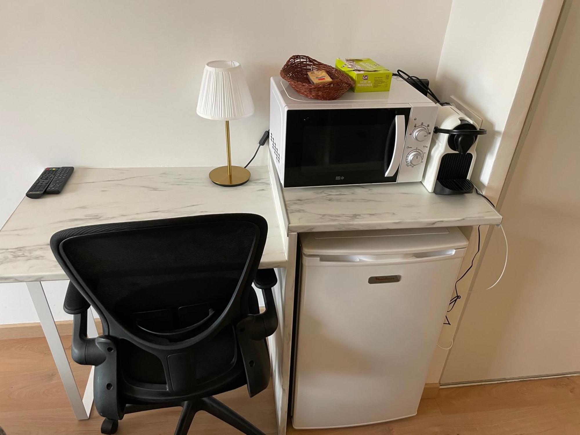 Exclusive Private Apartment By Warilco - Pleyel 25 M2 - A 1 Minute De La Station Metro Carrefour Pleyel Saint-Denis  Bagian luar foto